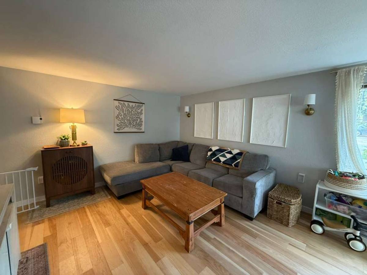 Condo for rent at 715 N 130th St, Seattle, WA 98133