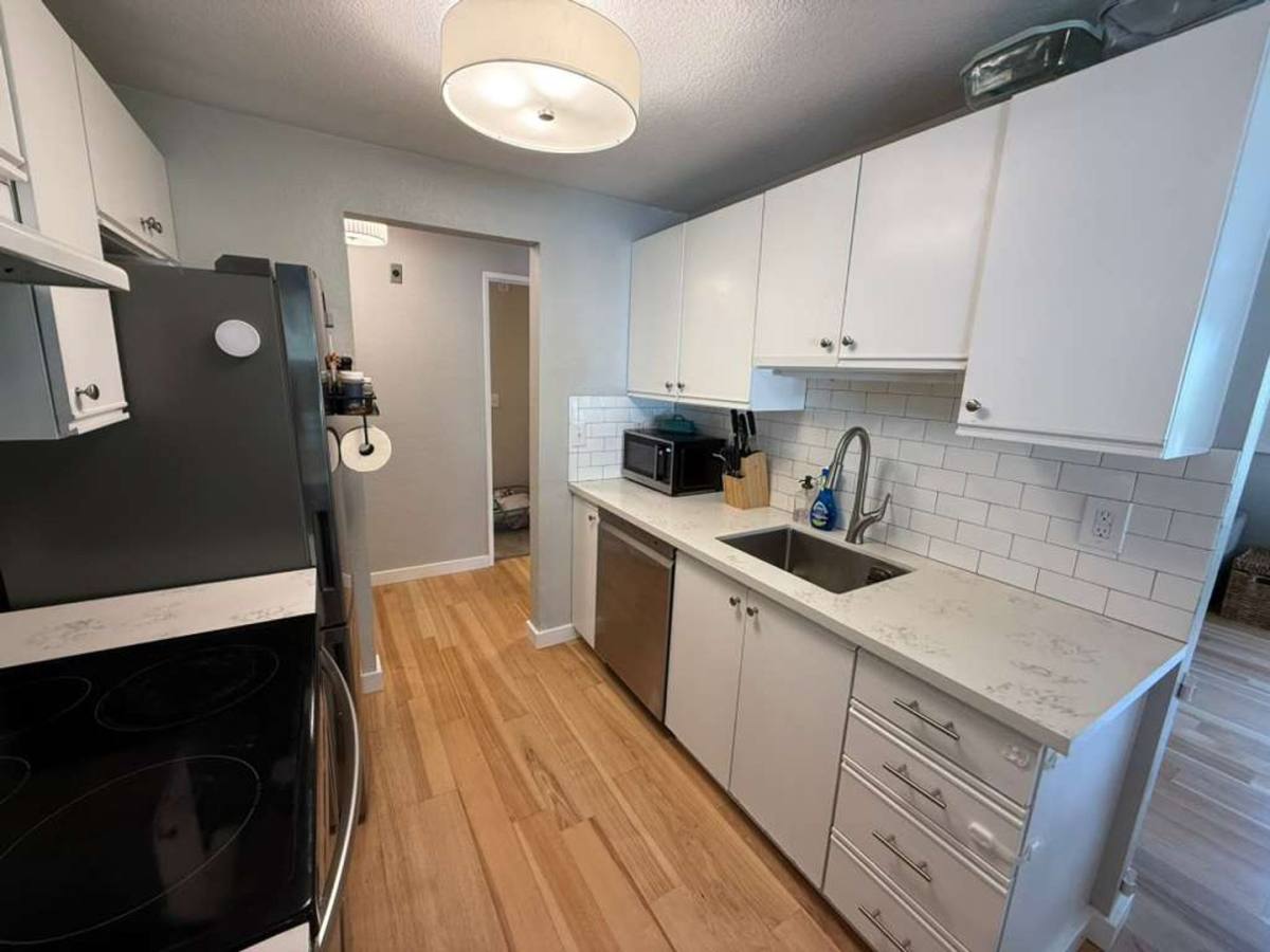 Condo for rent at 715 N 130th St, Seattle, WA 98133