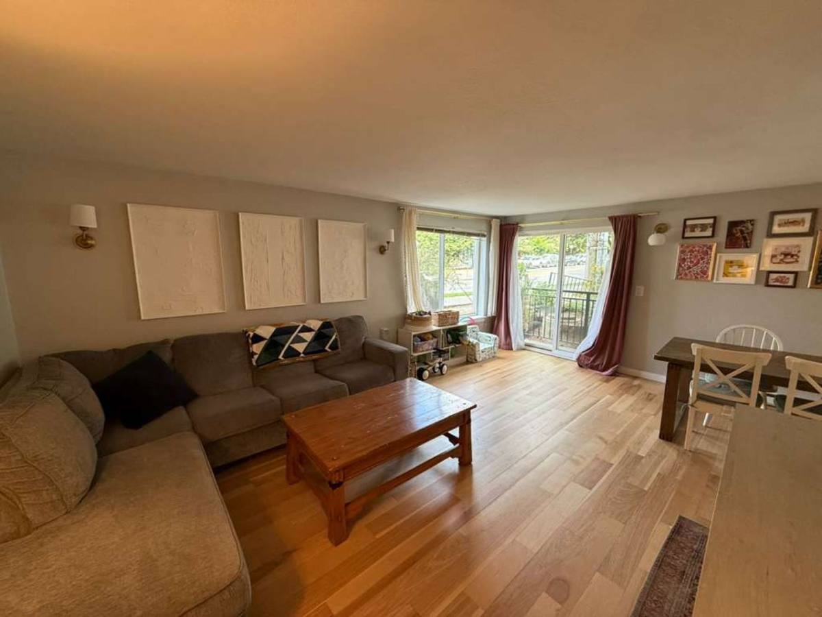 Condo for rent at 715 N 130th St, Seattle, WA 98133