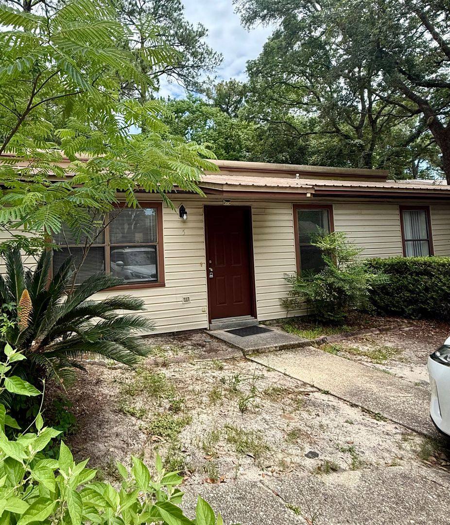 House for rent at 913 Landry St, Fort Walton Beach, FL 32547