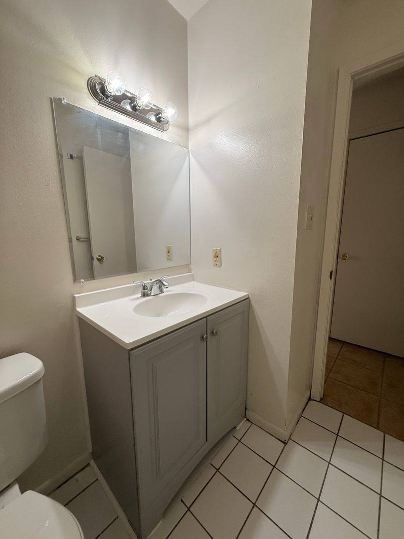 House for rent at 913 Landry St, Fort Walton Beach, FL 32547