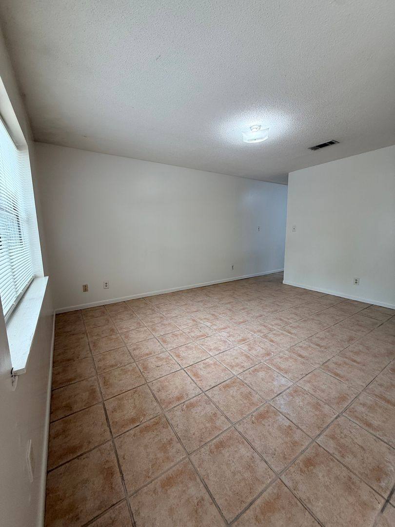 House for rent at 913 Landry St, Fort Walton Beach, FL 32547