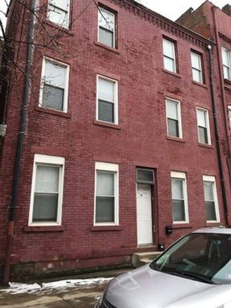 Apartment for rent at 90 S 22nd St, Pittsburgh, PA 15203