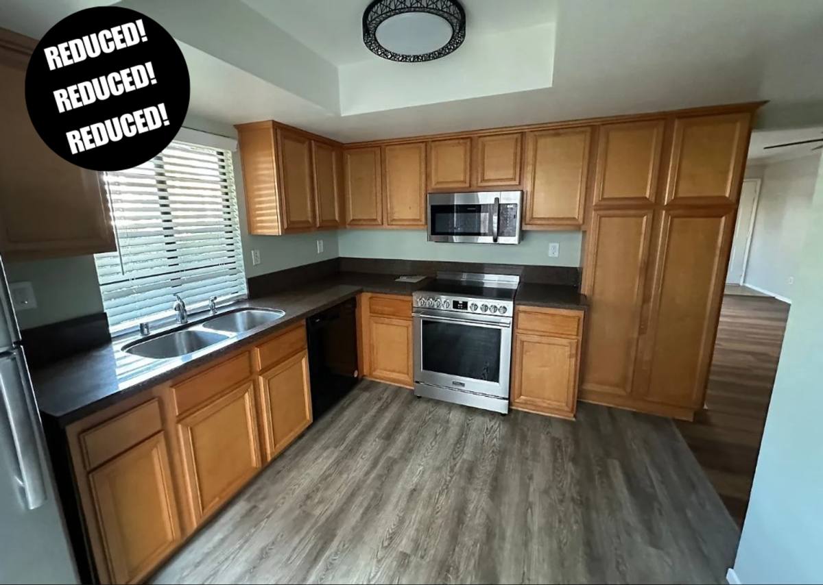 Apartment for rent at 4957 Del Monte Ave, San Diego, CA 92107