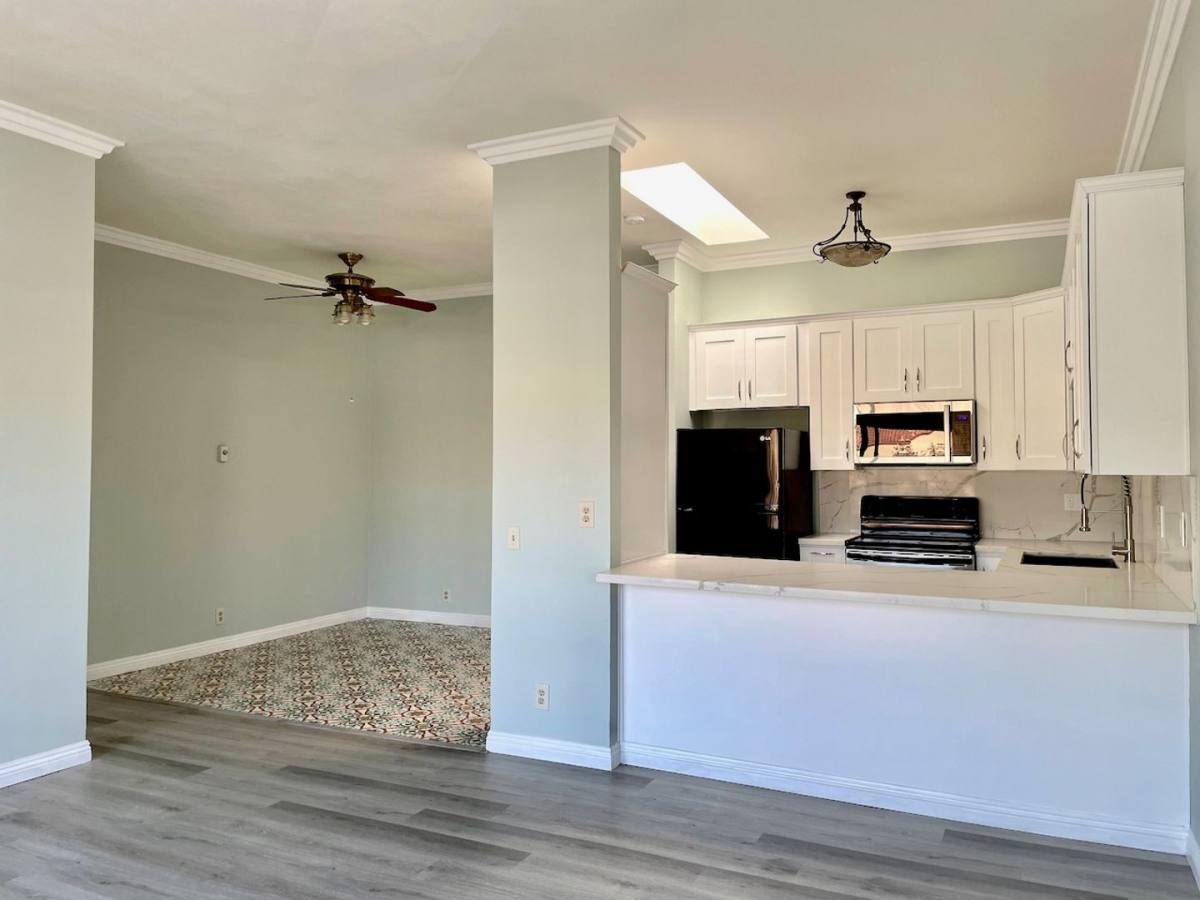 Condo for rent at 8310 Regents Rd, San Diego, CA 92122