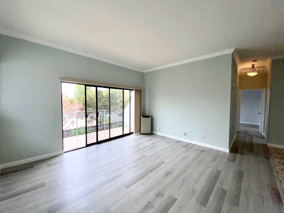 Condo for rent at 8310 Regents Rd, San Diego, CA 92122