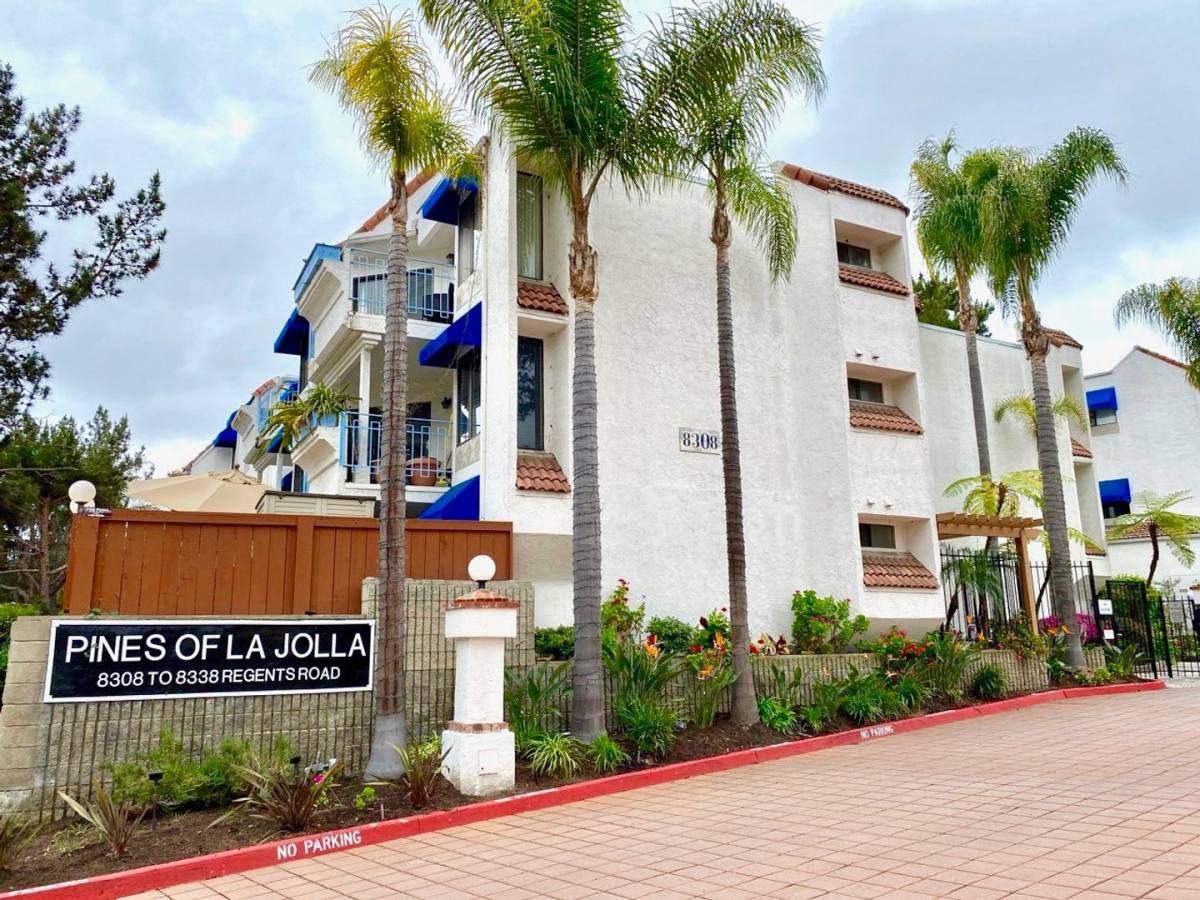 Condo for rent at 8310 Regents Rd, San Diego, CA 92122
