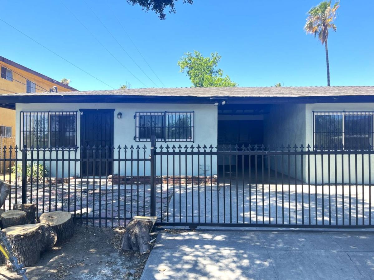 Apartment for rent at 1594 Sepulveda Ave, San Bernardino, CA 92404