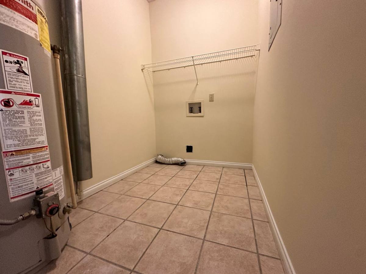 Apartment for rent at 3071 Burlew Blvd, Owensboro, KY 42303
