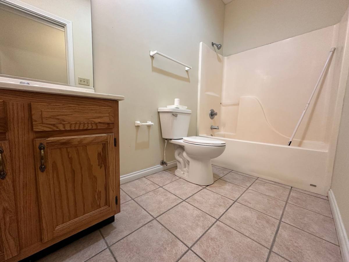 Apartment for rent at 3071 Burlew Blvd, Owensboro, KY 42303