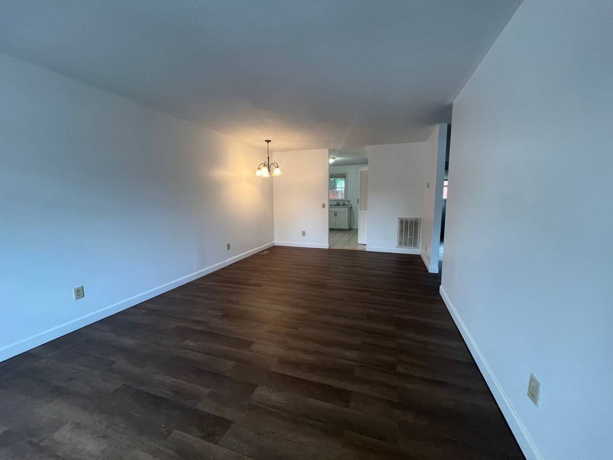 Apartment for rent at 1406 Colony Park Dr, Johnson City, TN 37604