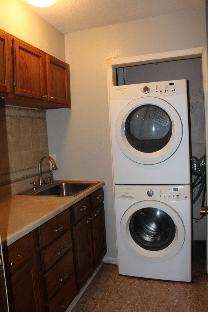 House for rent at 4033 Locust Dr, Oklahoma City, OK 73110