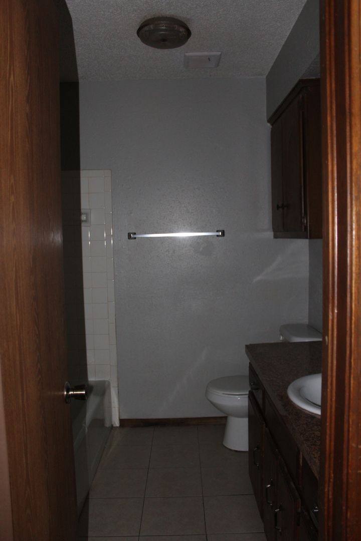 House for rent at 4033 Locust Dr, Oklahoma City, OK 73110