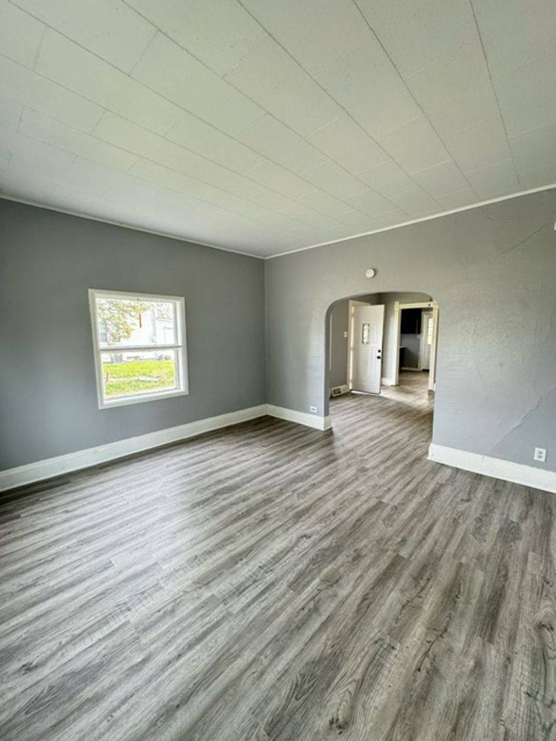 House for rent at 2002 Catalpa Ave, South Bend, IN 46613