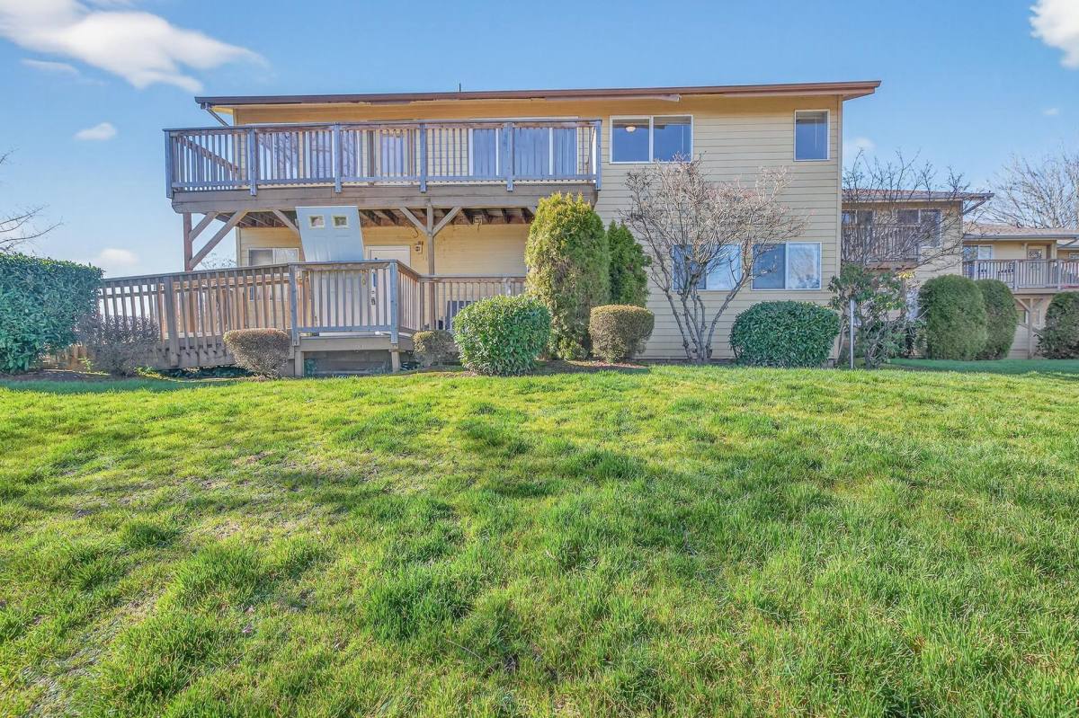 Townhouse for rent at 190-284 College Dr NW, Salem, OR 97301
