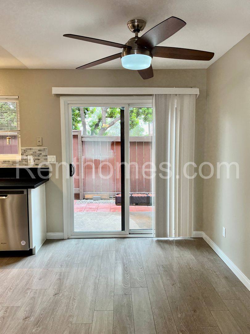 Townhouse for rent at 9405 Gold Coast Dr, San Diego, CA 92126