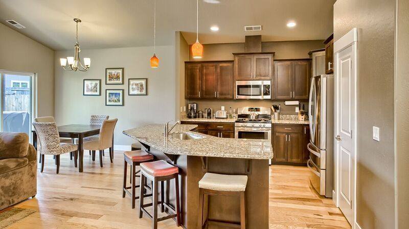 House for rent at 1061 Compton Way, Medford, OR 97501