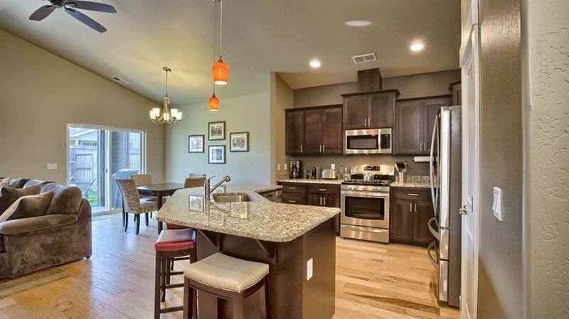 House for rent at 1061 Compton Way, Medford, OR 97501