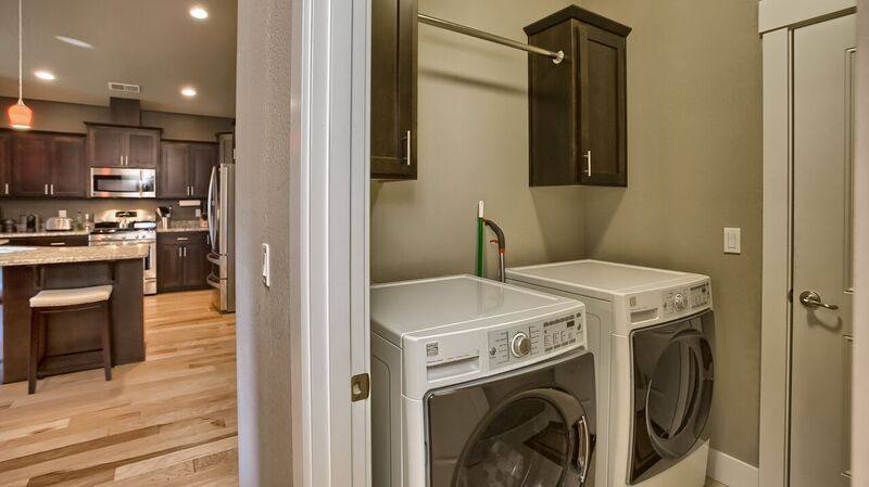 House for rent at 1061 Compton Way, Medford, OR 97501
