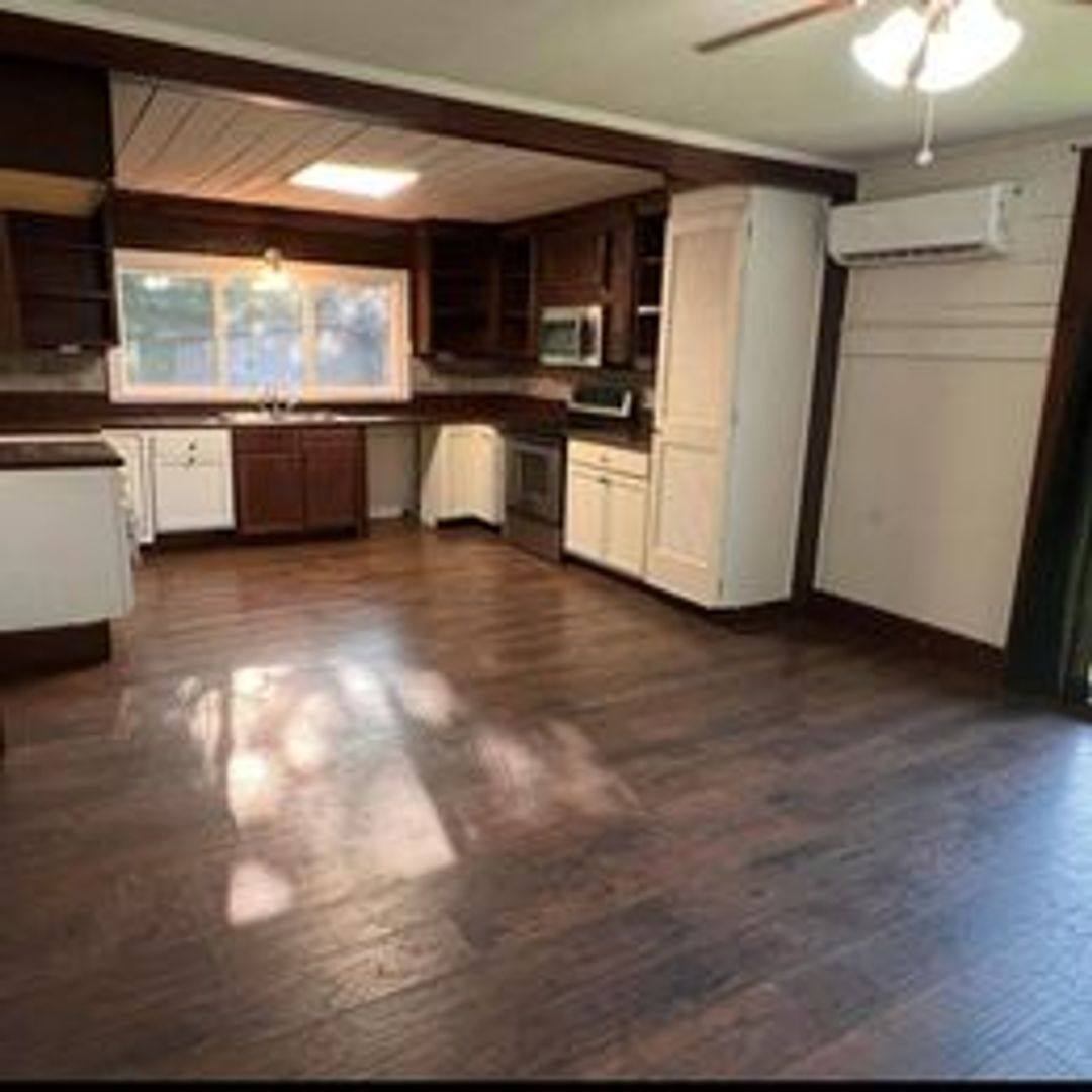 House for rent at 319 Harrison St, Hughes Springs, TX 75656