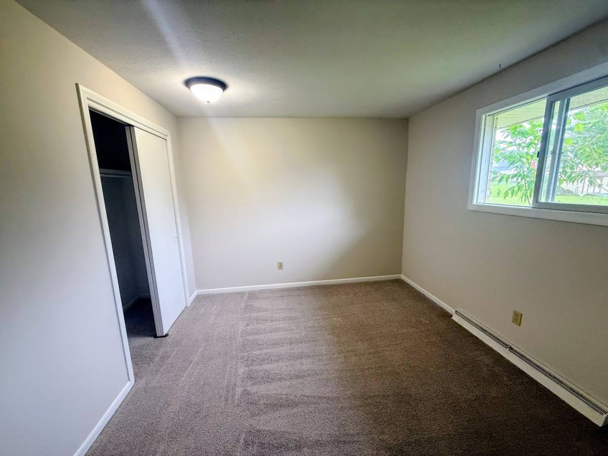 Apartment for rent at 235 Kennedy St, Louisville, OH 44641