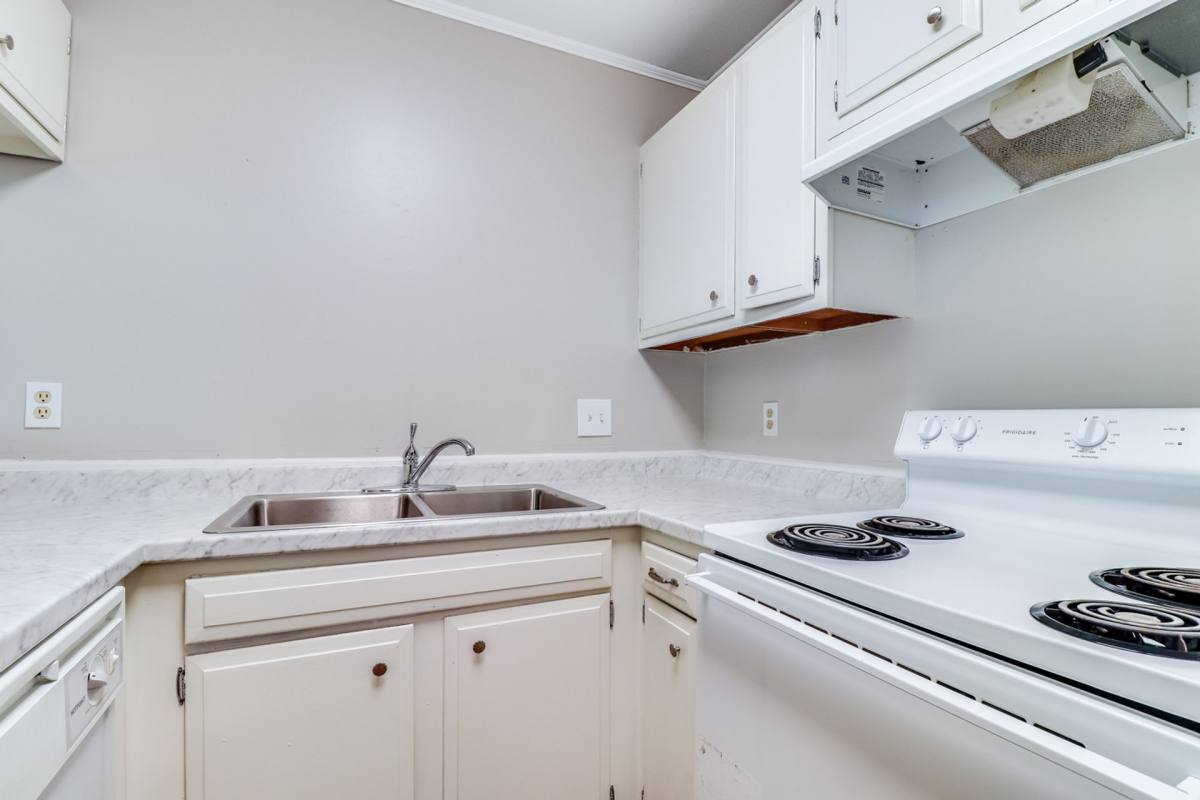 Apartment for rent at 913 Granger St, Jennings, LA 70546