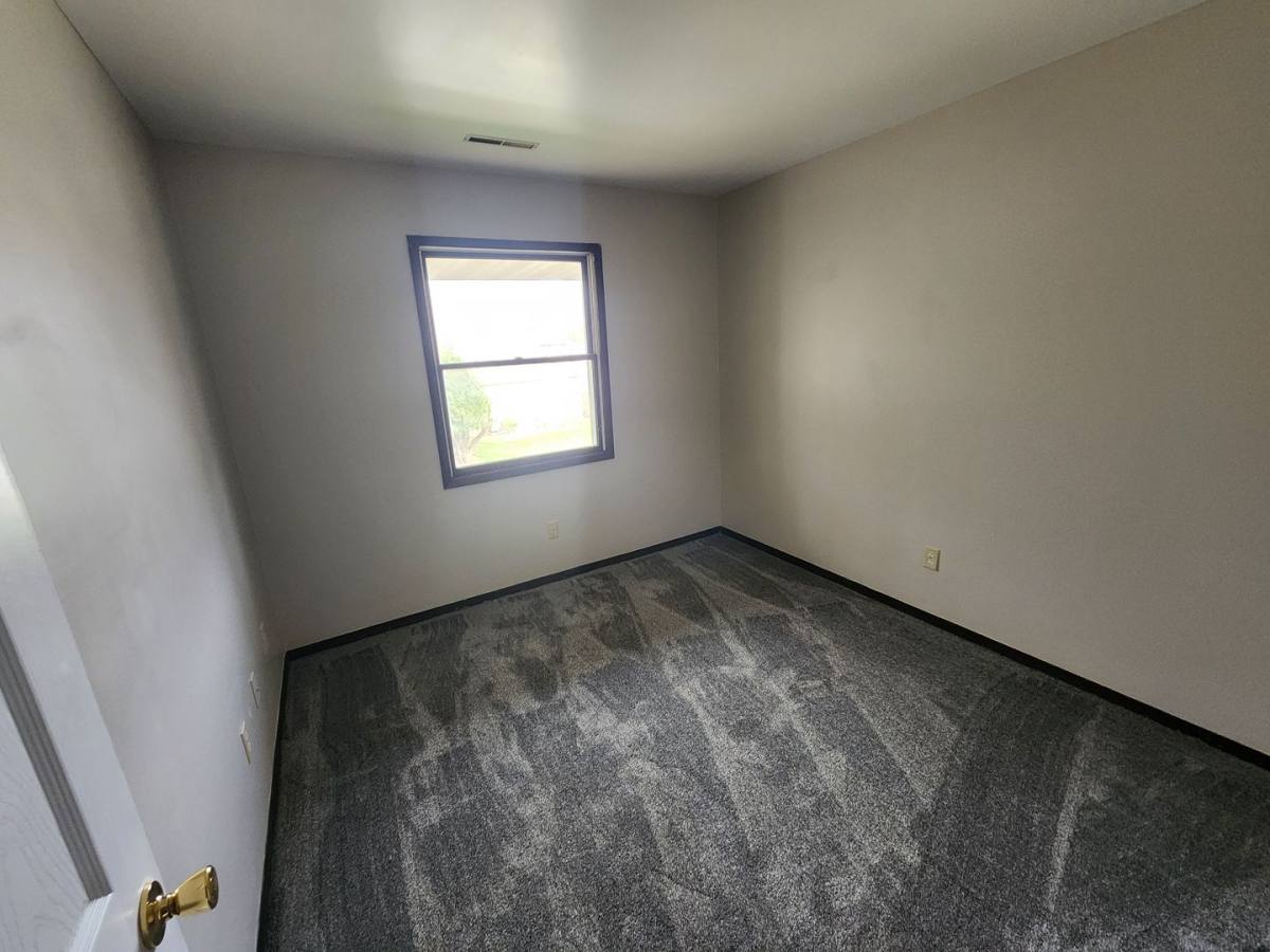 Apartment for rent at 9000 13th St W, Rock Island, IL 61201