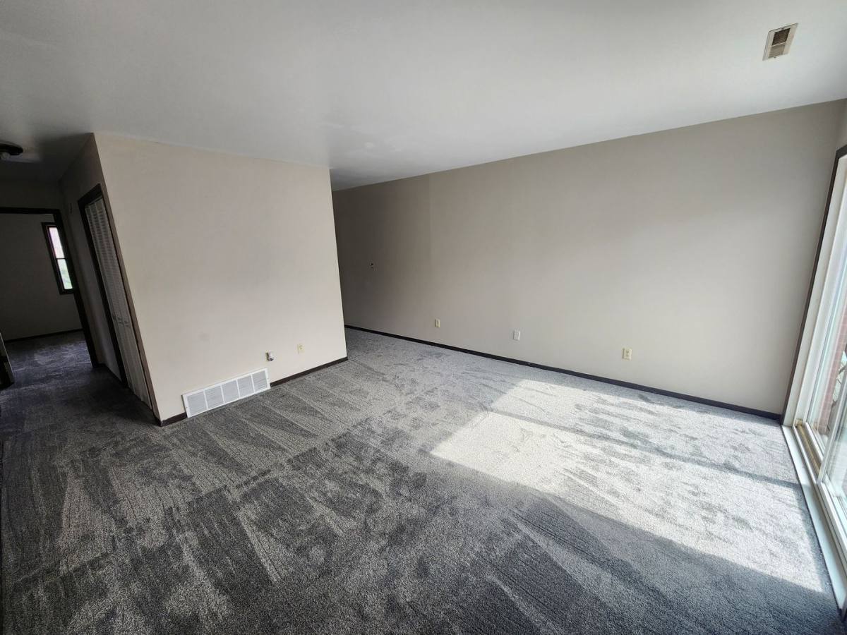 Apartment for rent at 9000 13th St W, Rock Island, IL 61201