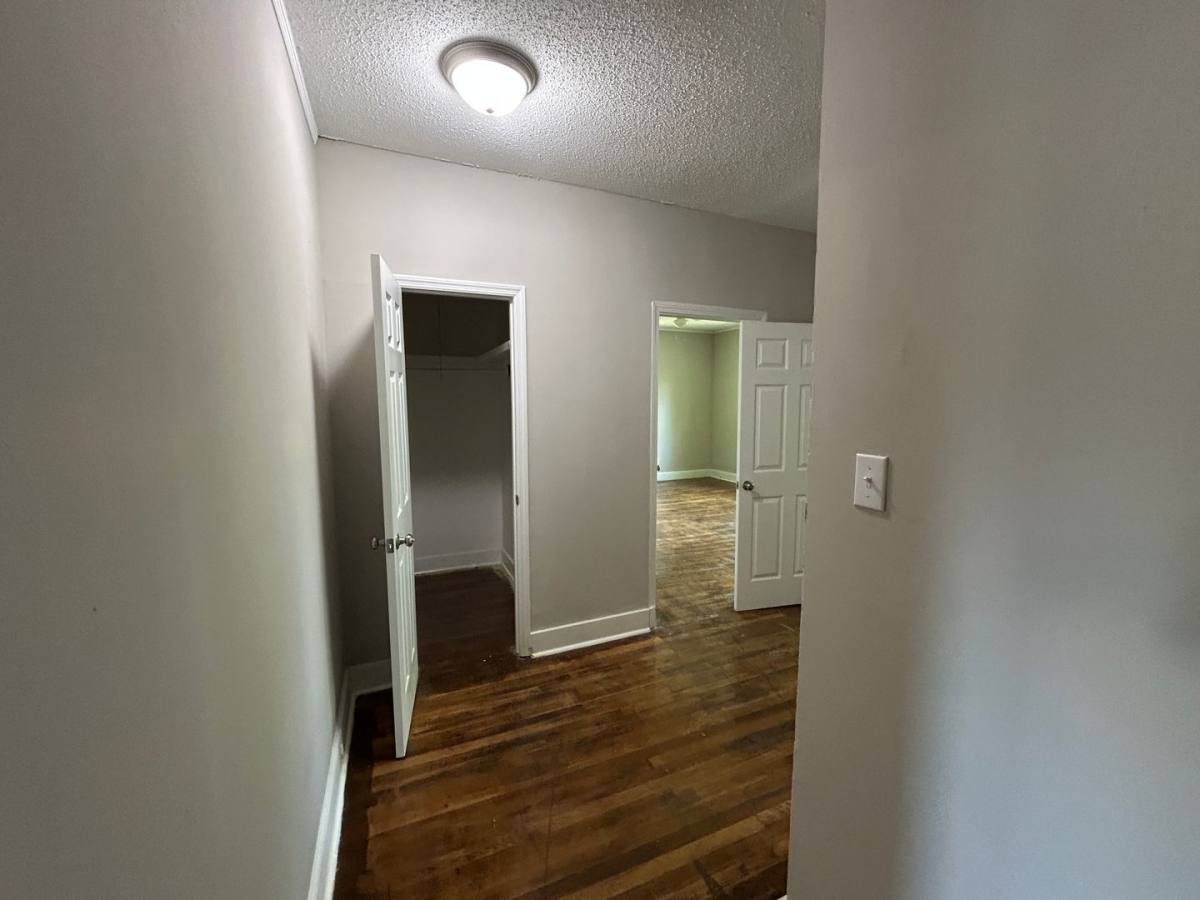 Apartment for rent at 1002 S 10th St, Gadsden, AL 35901