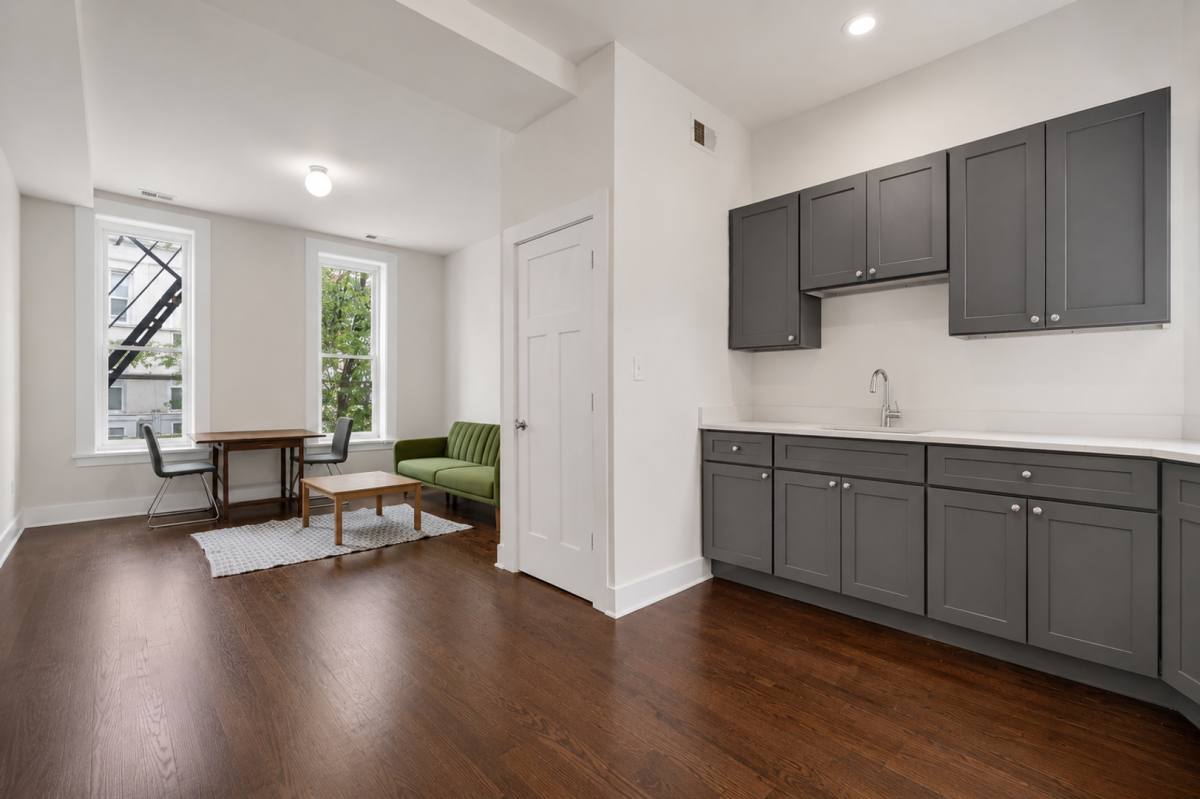 Apartment for rent at 1329 W 18th St, Chicago, IL 60608