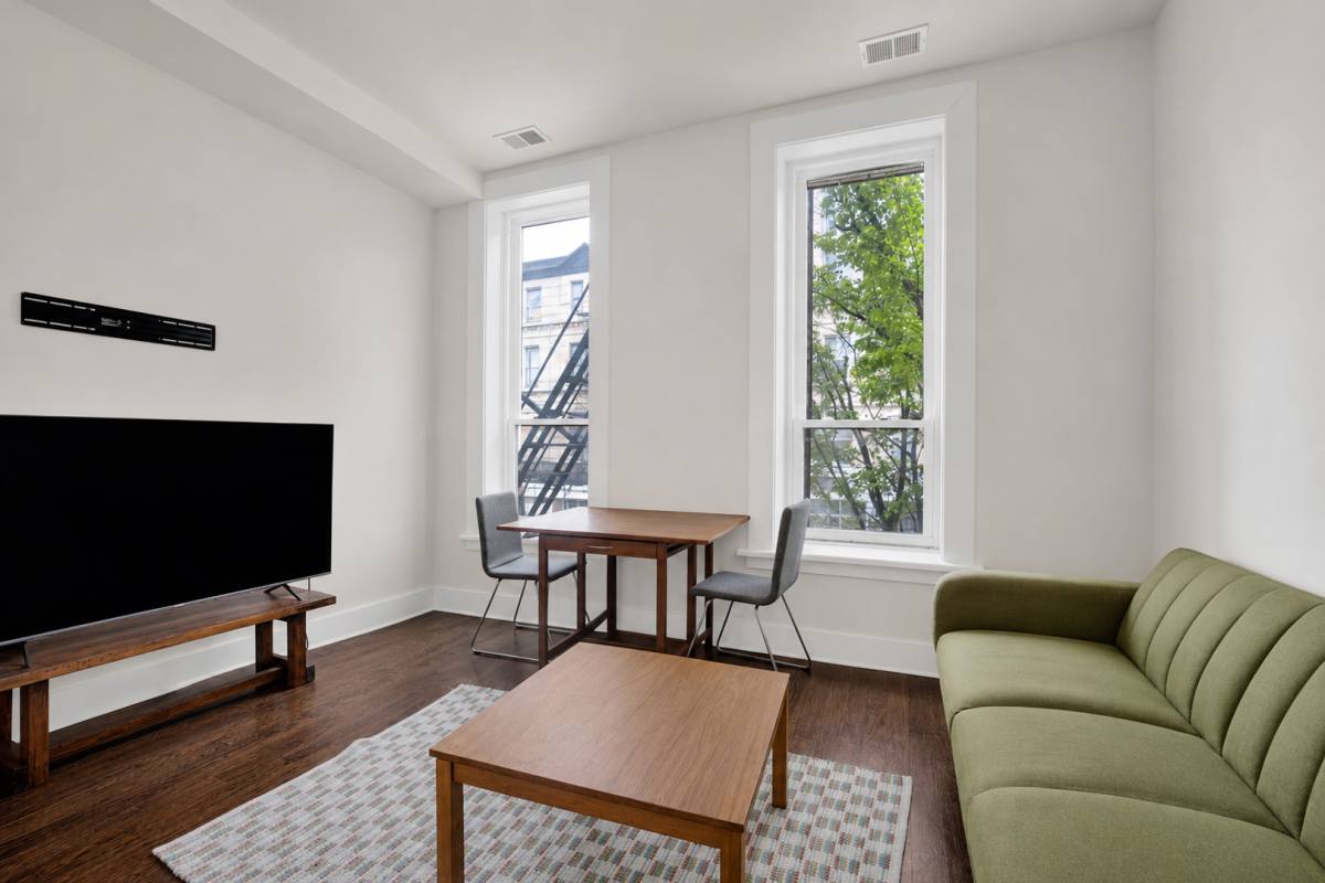 Apartment for rent at 1329 W 18th St, Chicago, IL 60608