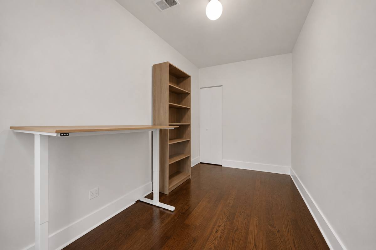 Apartment for rent at 1329 W 18th St, Chicago, IL 60608