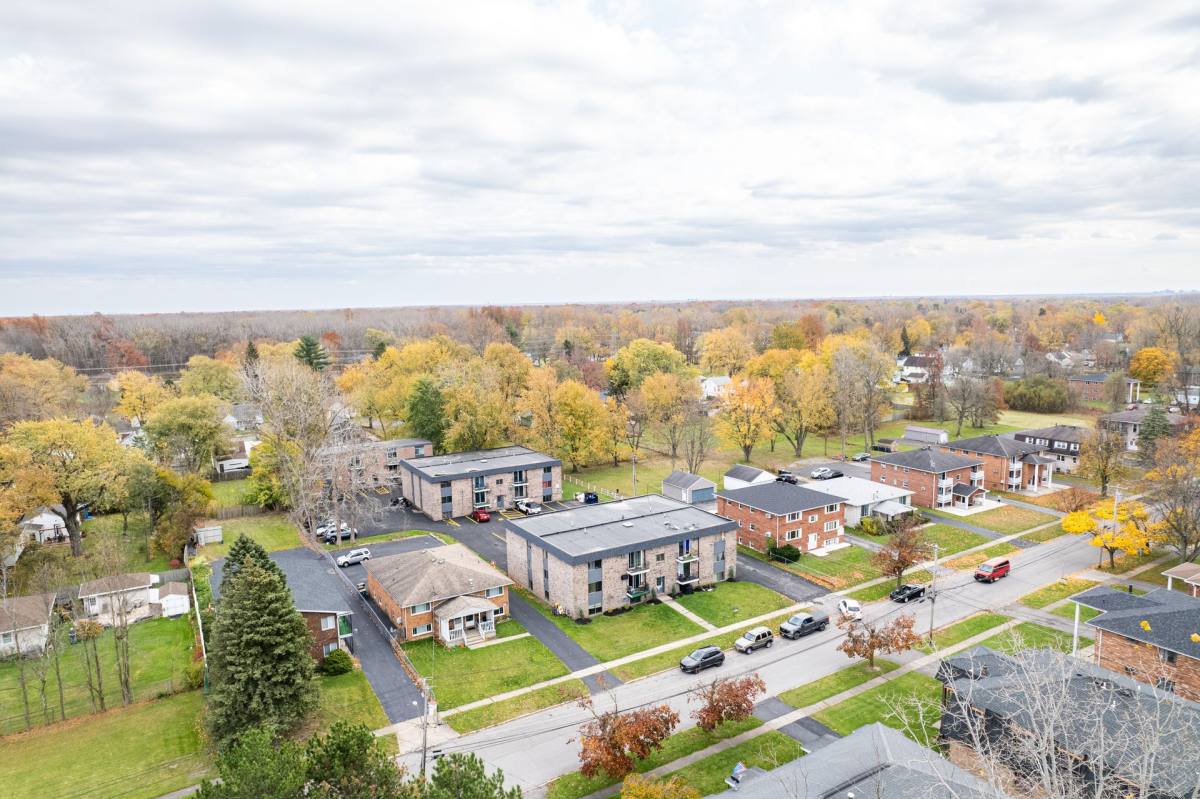 Apartment for rent at 193 Mead St, North Tonawanda, NY 14120