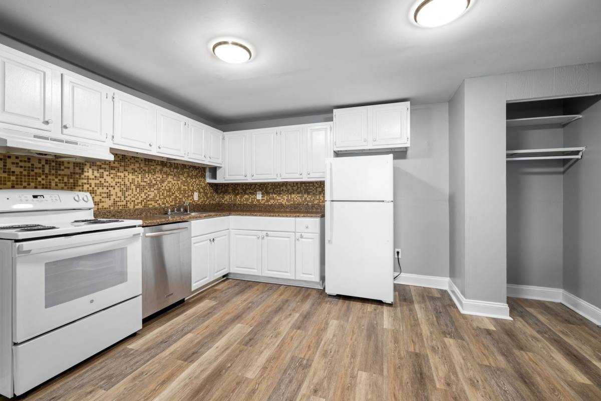 Apartment for rent at 193 Mead St, North Tonawanda, NY 14120