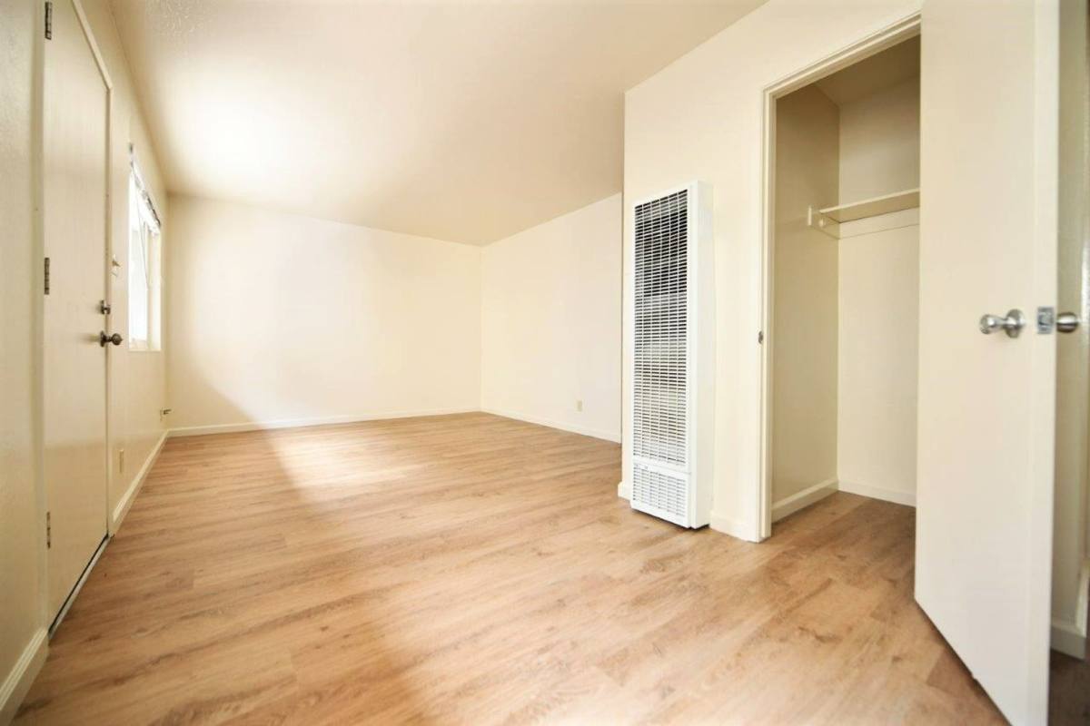 Apartment for rent at 2514 College Ave, Berkeley, CA 94704