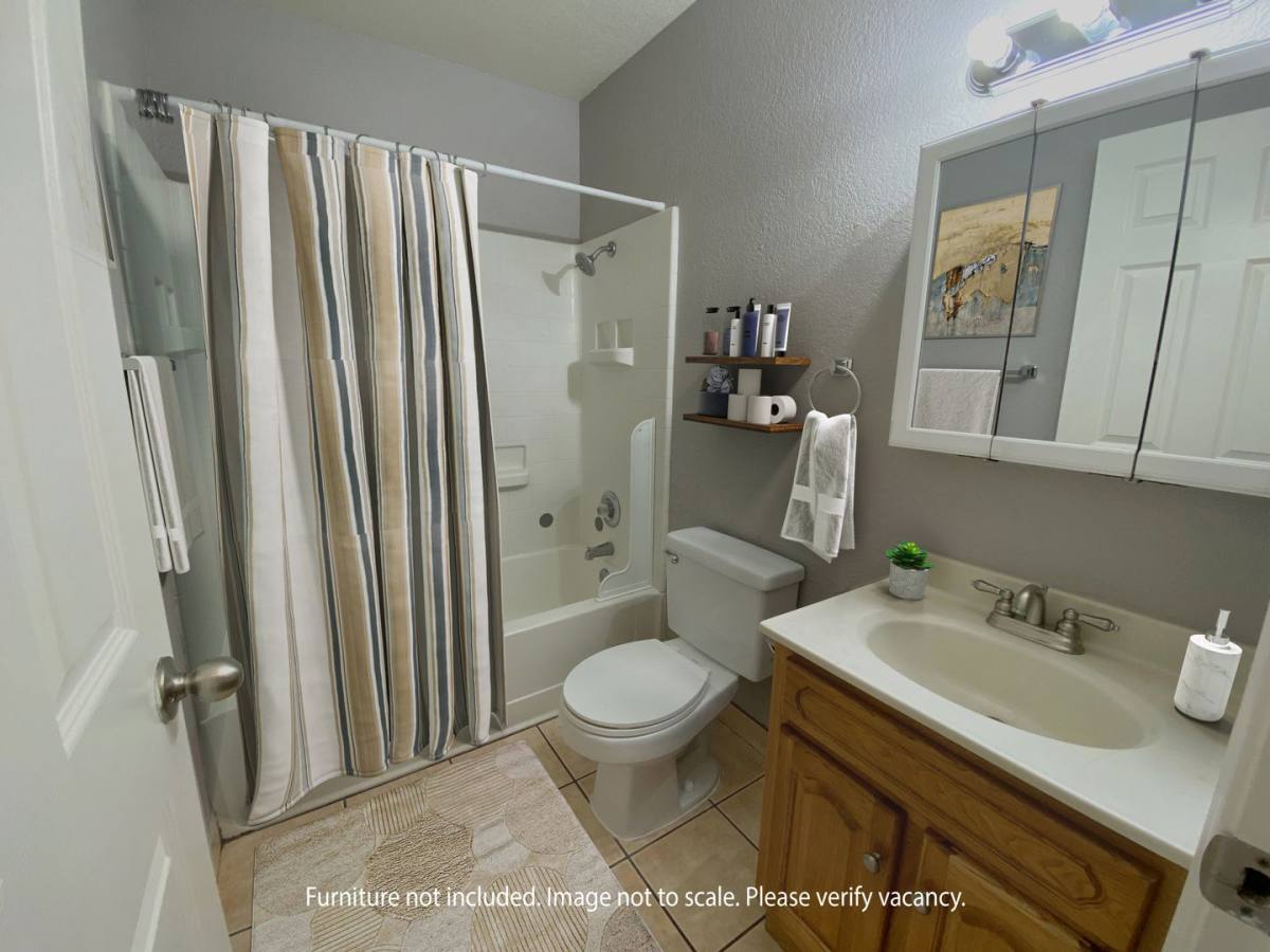 Apartment for rent at 1017 H St, Antioch, CA 94509