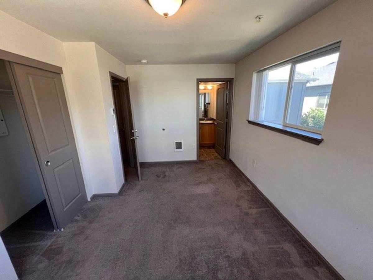 Apartment for rent at 1849, 1865 Ferry Alley & 1850 St, Eugene, OR 97401