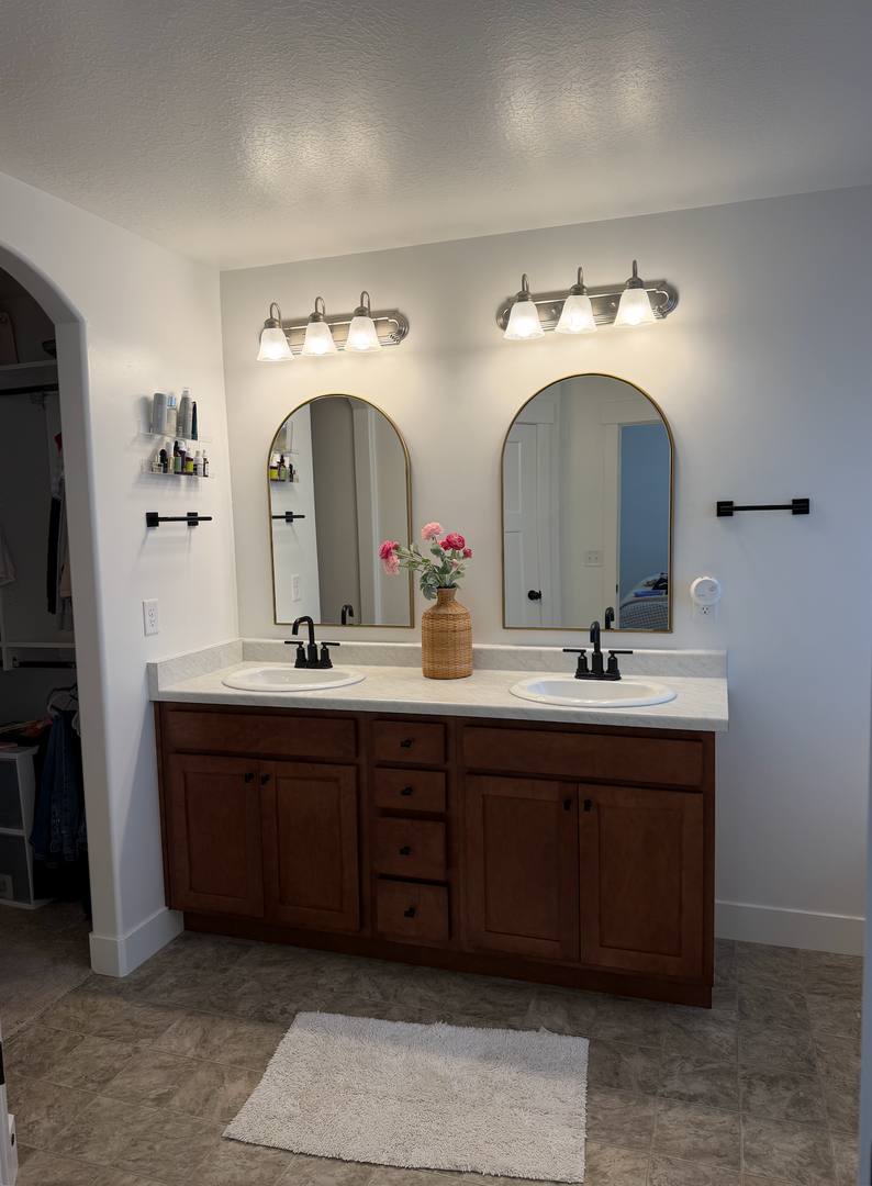 House for rent at 64 N Lasalle Dr, Saratoga Springs, UT 84045