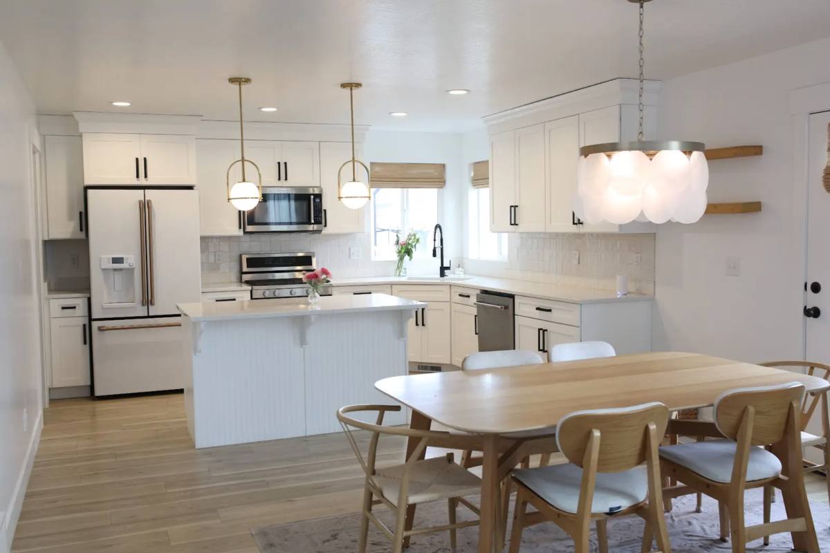 House for rent at 64 N Lasalle Dr, Saratoga Springs, UT 84045