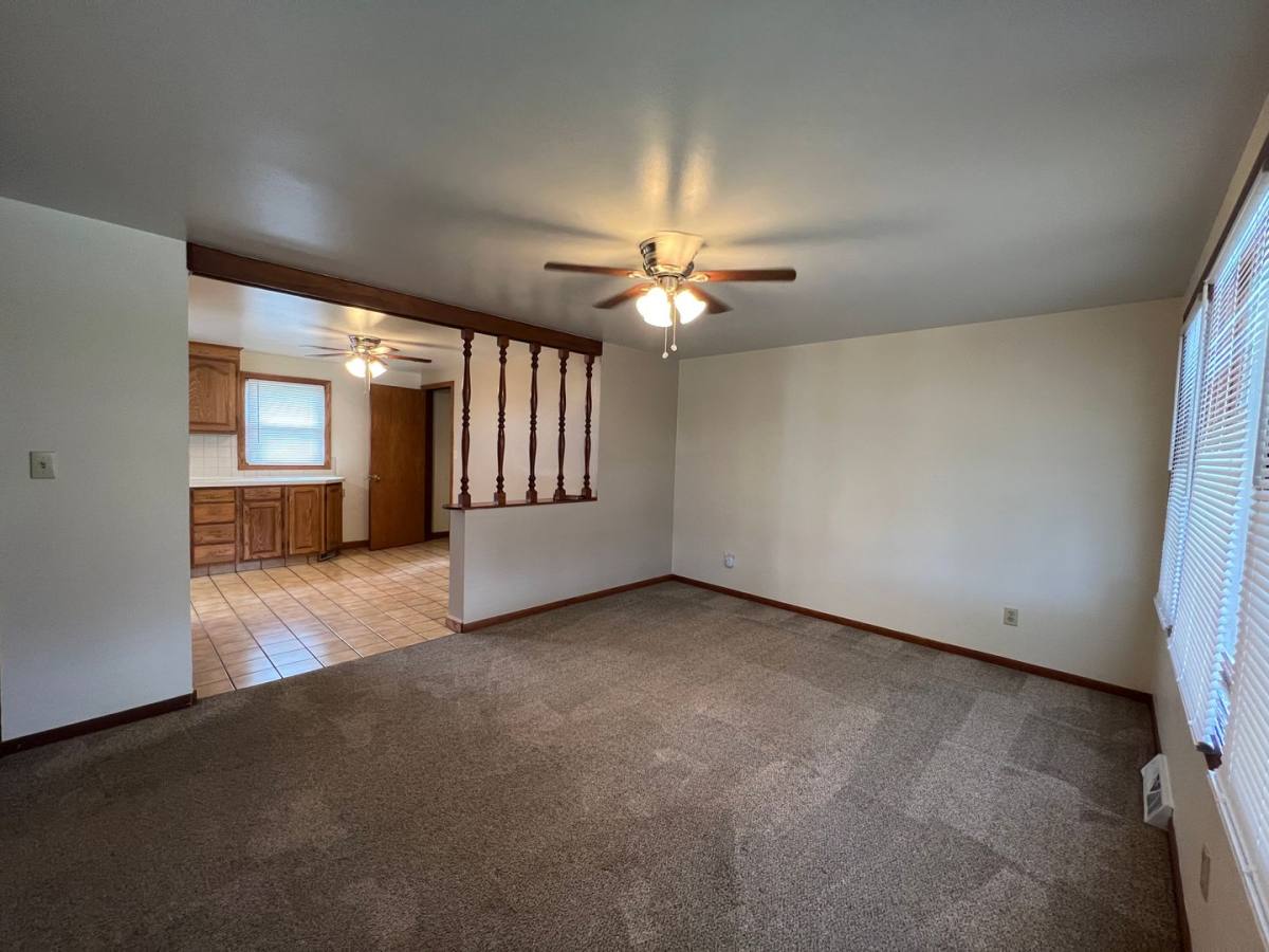 House for rent at 1046 Leslie Lane, Girard, OH 44420