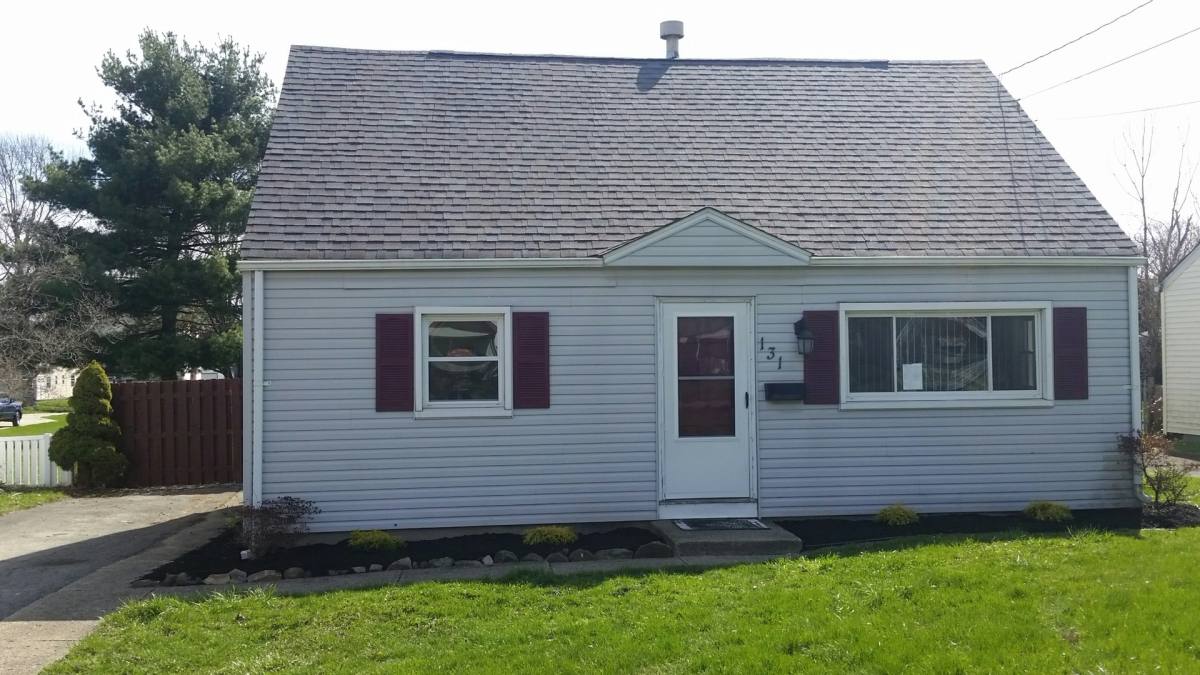 House for rent at 131 N Edgehill, Youngstown, OH 44515