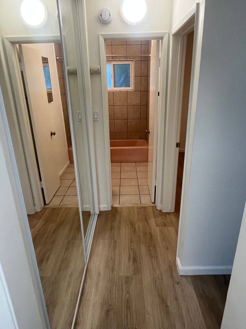 Apartment for rent at 5320 - 5330 Ben Ave, Valley Village, CA 91607
