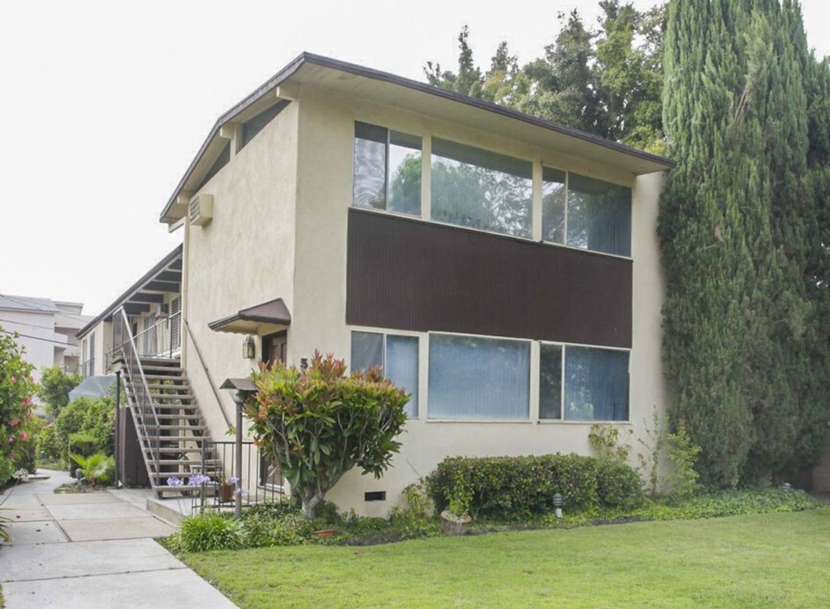 Apartment for rent at 5320 - 5330 Ben Ave, Valley Village, CA 91607