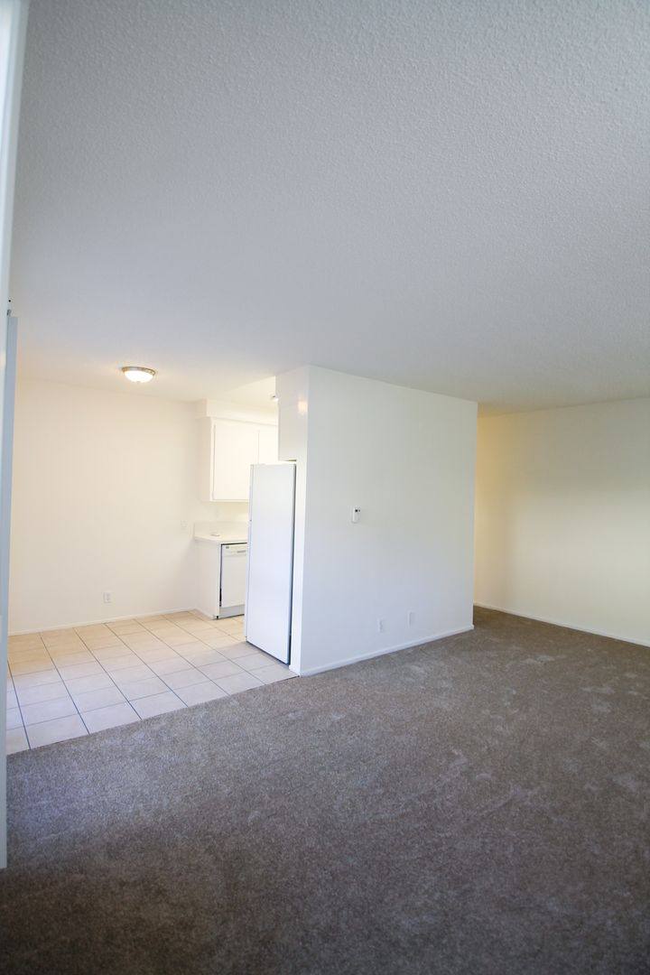 Apartment for rent at 5320 - 5330 Ben Ave, Valley Village, CA 91607