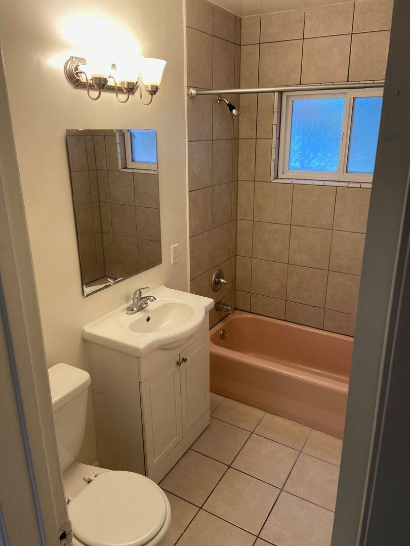 Apartment for rent at 5320 - 5330 Ben Ave, Valley Village, CA 91607