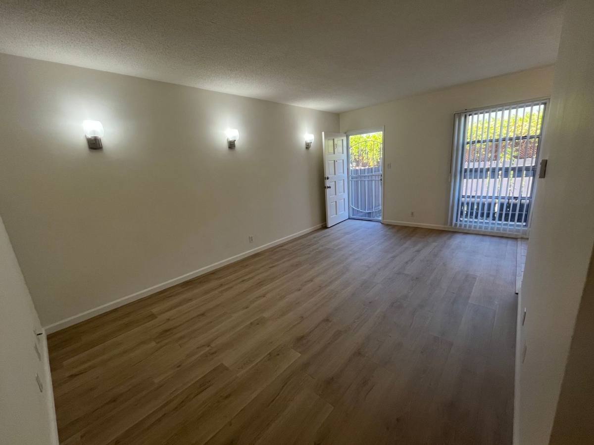 Apartment for rent at 5320 - 5330 Ben Ave, Valley Village, CA 91607