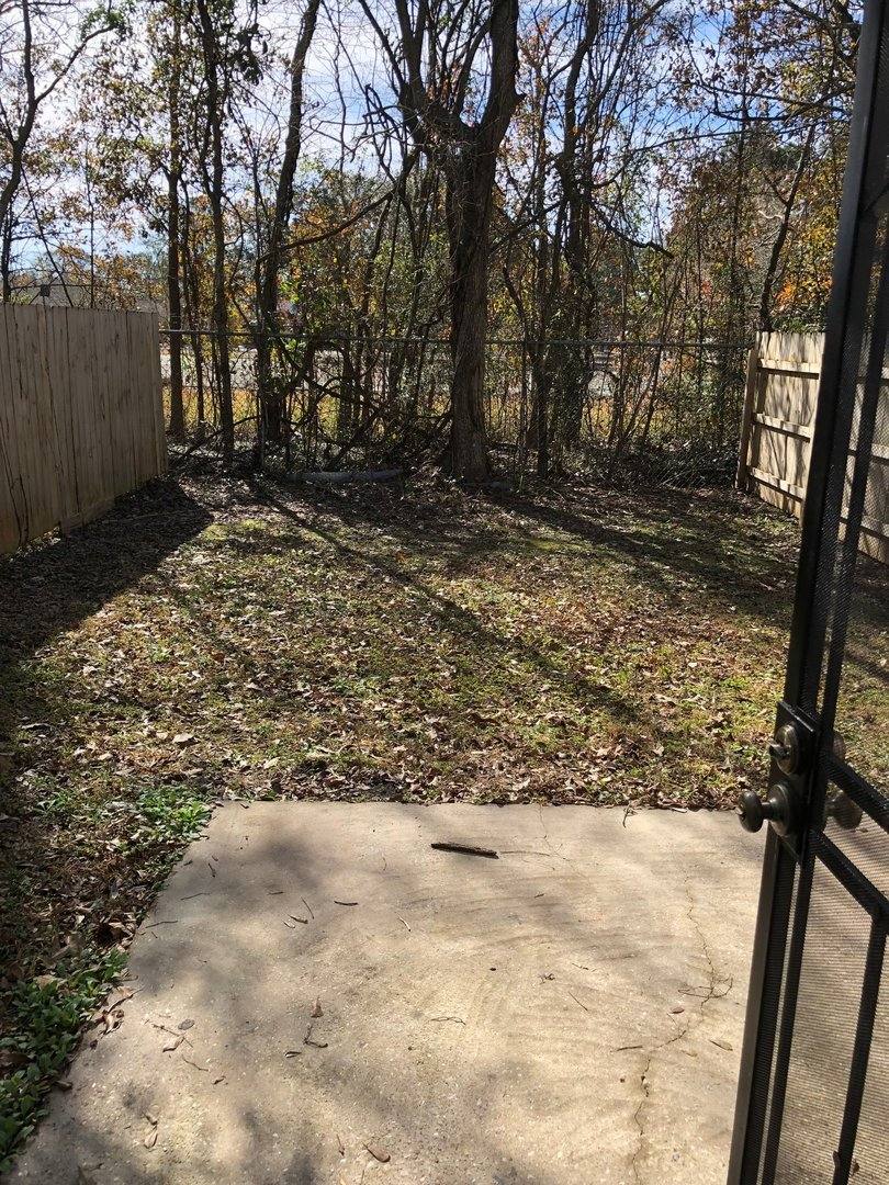 Townhouse for rent at 215 Peggy St, Lafayette, LA 70501