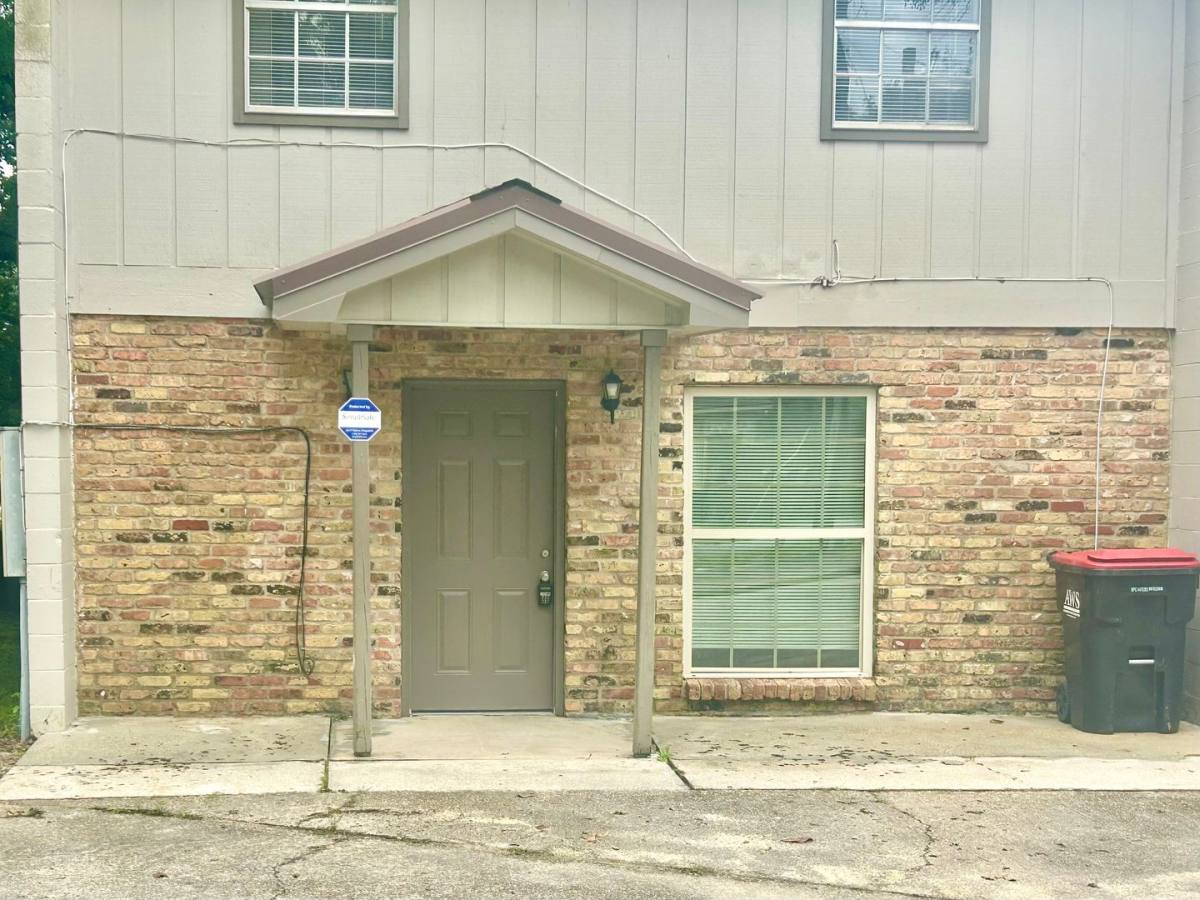 House for rent at 215 Peggy St, Lafayette, LA 70501
