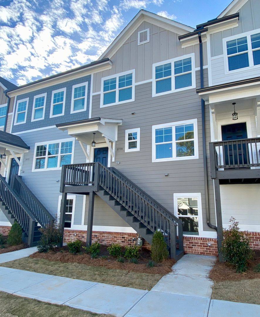 Townhouse for rent at 3779 Oxford Circle, Atlanta, GA 30340