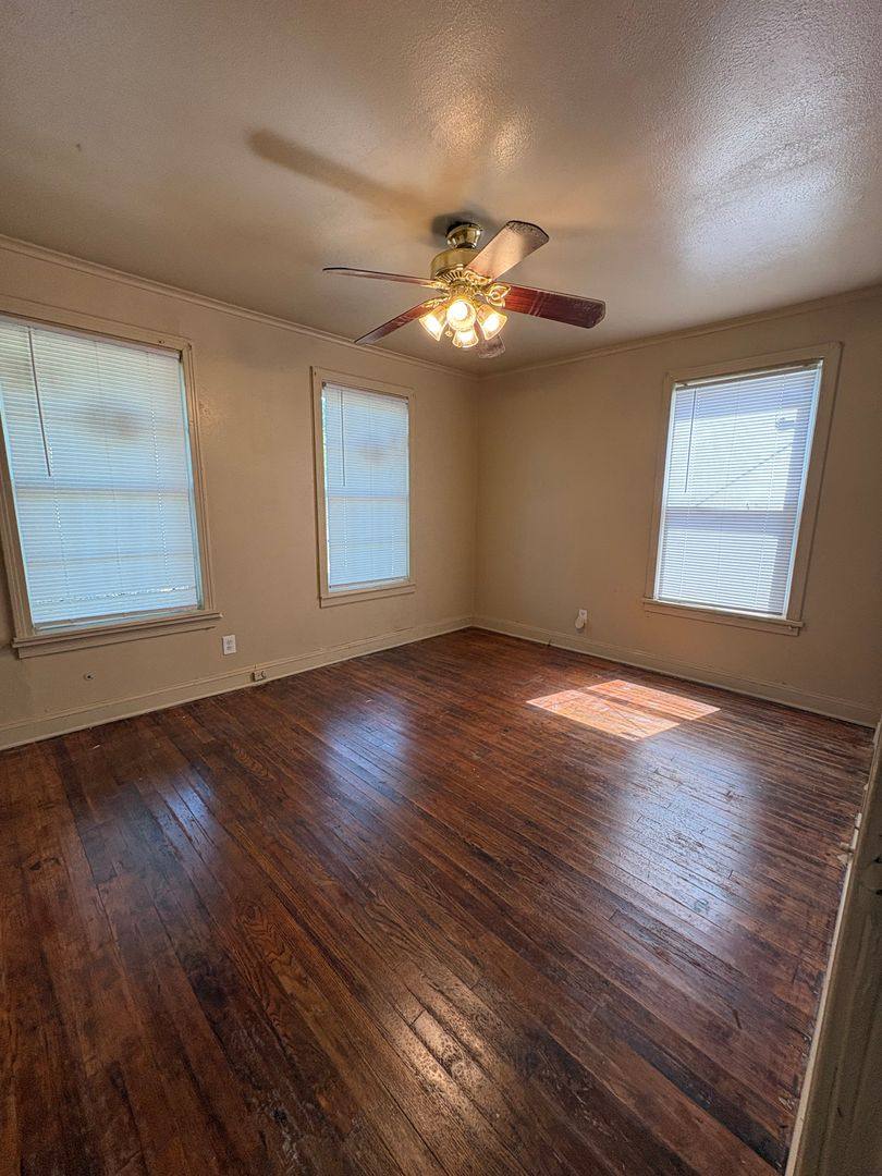 House for rent at 1749 Caroline St, Shreveport, LA 71108